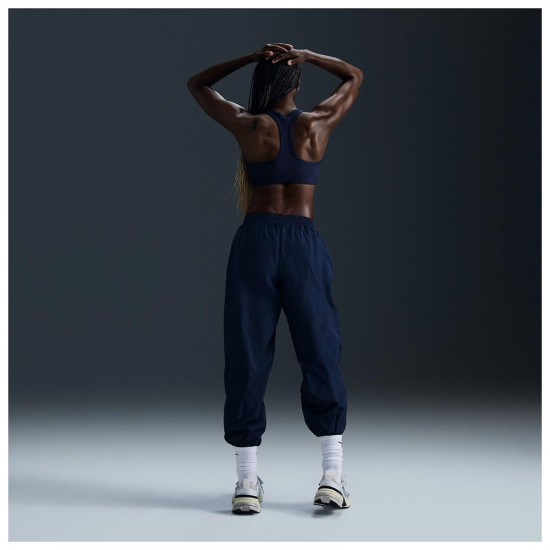 Nike Γυναικείο παντελόνι φόρμας Sportswear Essentials Woven Jogger Pants